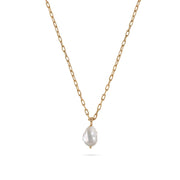 Classic Pearl Necklace